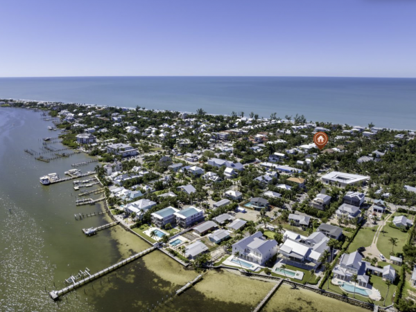 Captiva Vacation Home Four Bedroom
